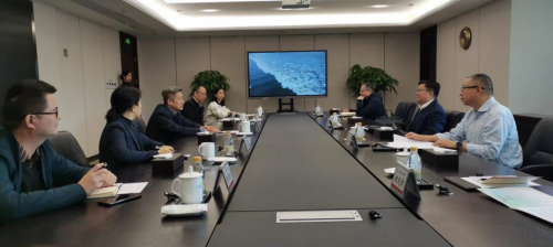 �����ܾ��������ų�Ͷ���ŷ�չ�Ա�һ����ҵ���������