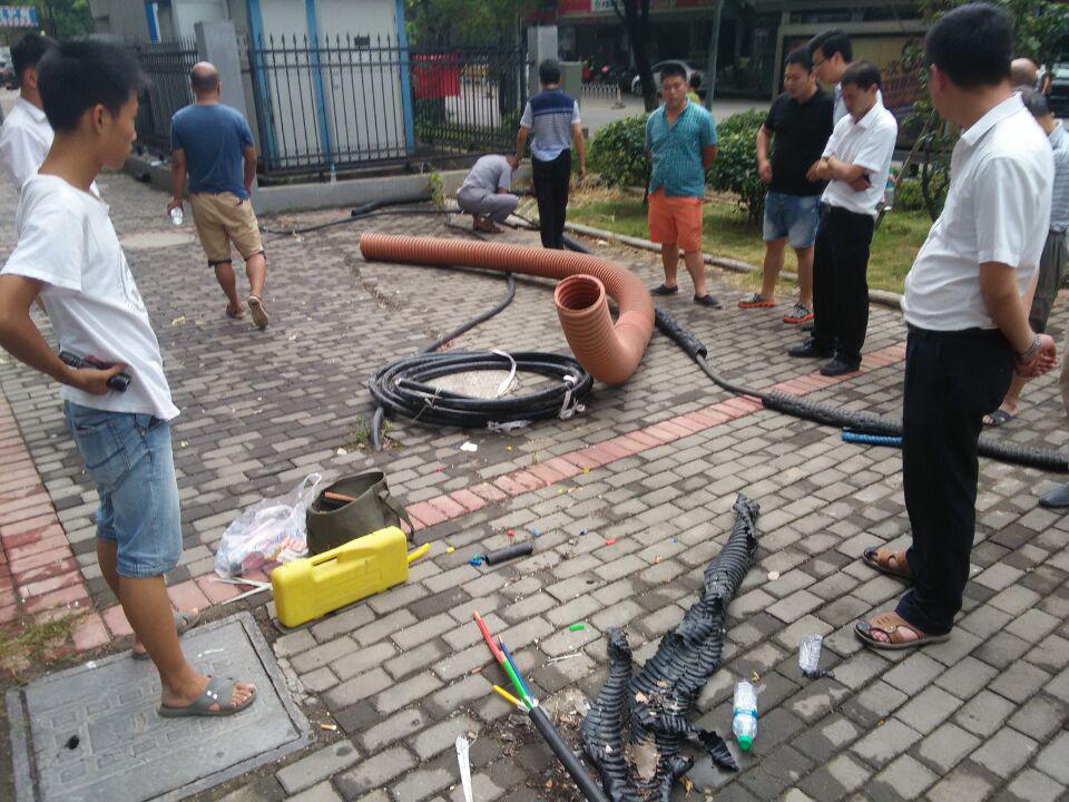 Σ��֮ʱ�Լ��ɡ��� ���ھ�ҵ����Ȼ