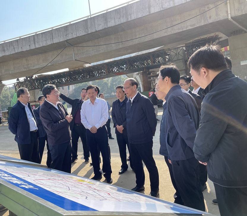 ��������ϲ���ڵ��ж���������Ͷ��˾������Ŀʱǿ�� �����������������Ҹ�ָ�� �ƶ����и���������չ���ɳ�����չ