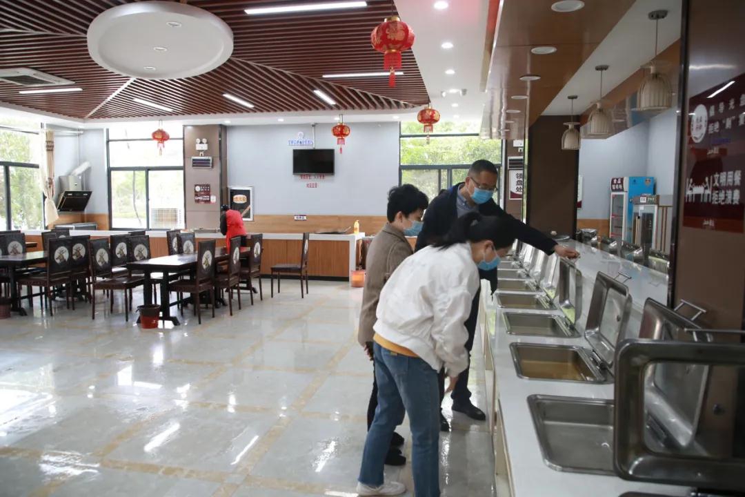 �����������ж�����������Ͷ��˾ȫ��ץ�ù����������и���ӭ�칤��