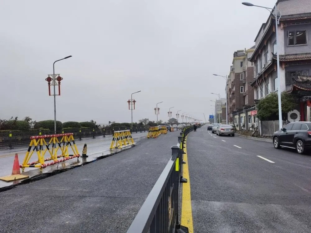 �ؽ��б���·����·����ˢ�¹���ִ�е�5�ν�ͨ����